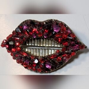 Wendy Gell heavily Pave lipswith teeth and swarovski stones gorgeous bling